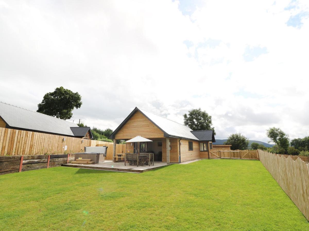 Caban Nant Ddu Villa Nantmel ภายนอก รูปภาพ